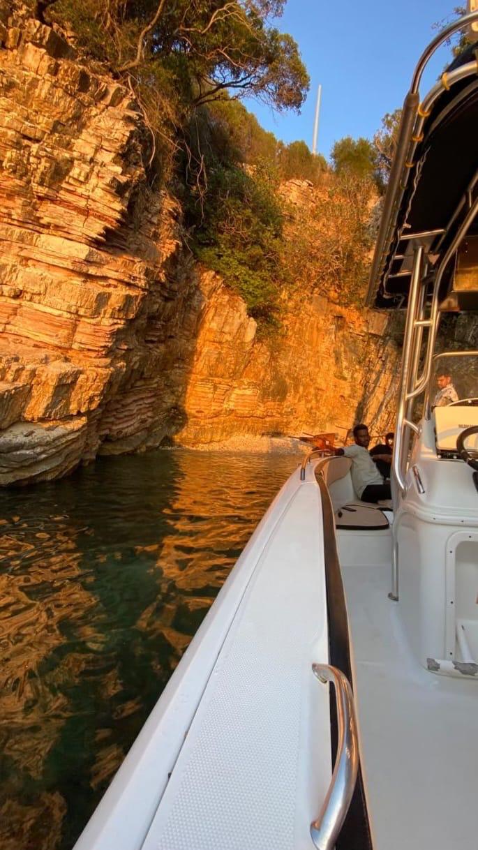 hotel mano pamje e hotelit